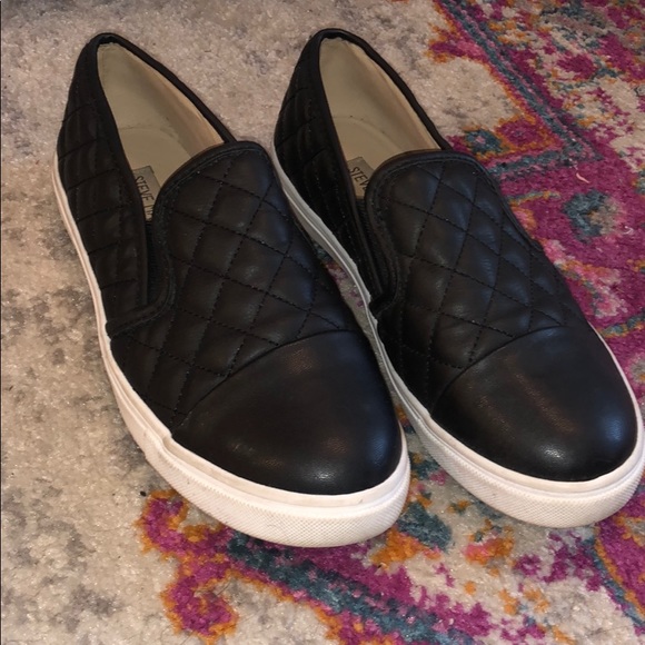 steve madden sneakers - Picture 1 of 3